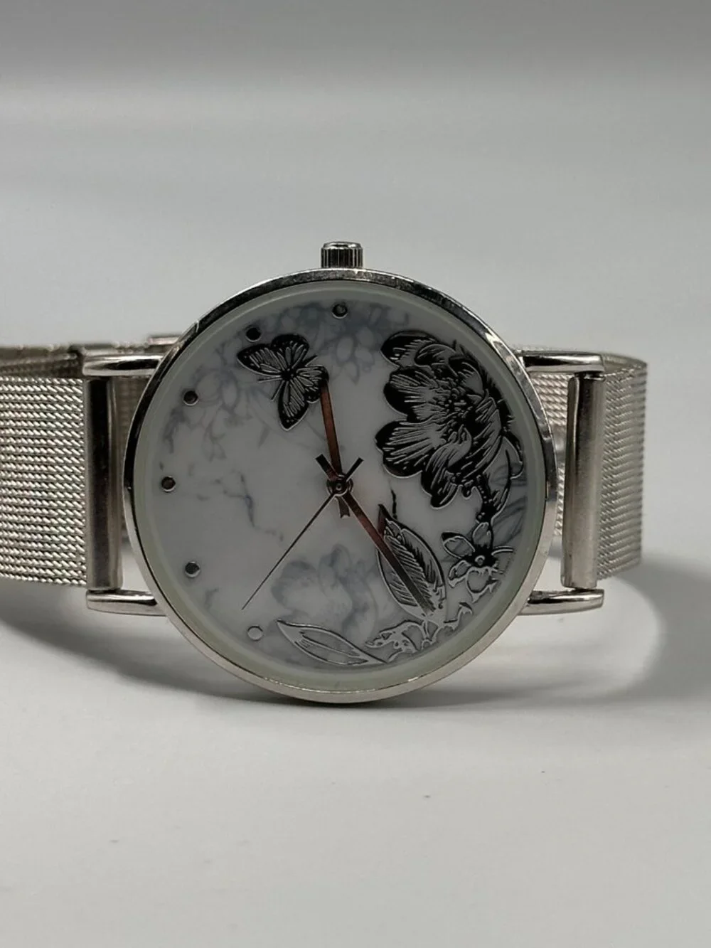 Accutime Women Watch Floral Butterfly Dial Silver Tone Mesh Band New Battery